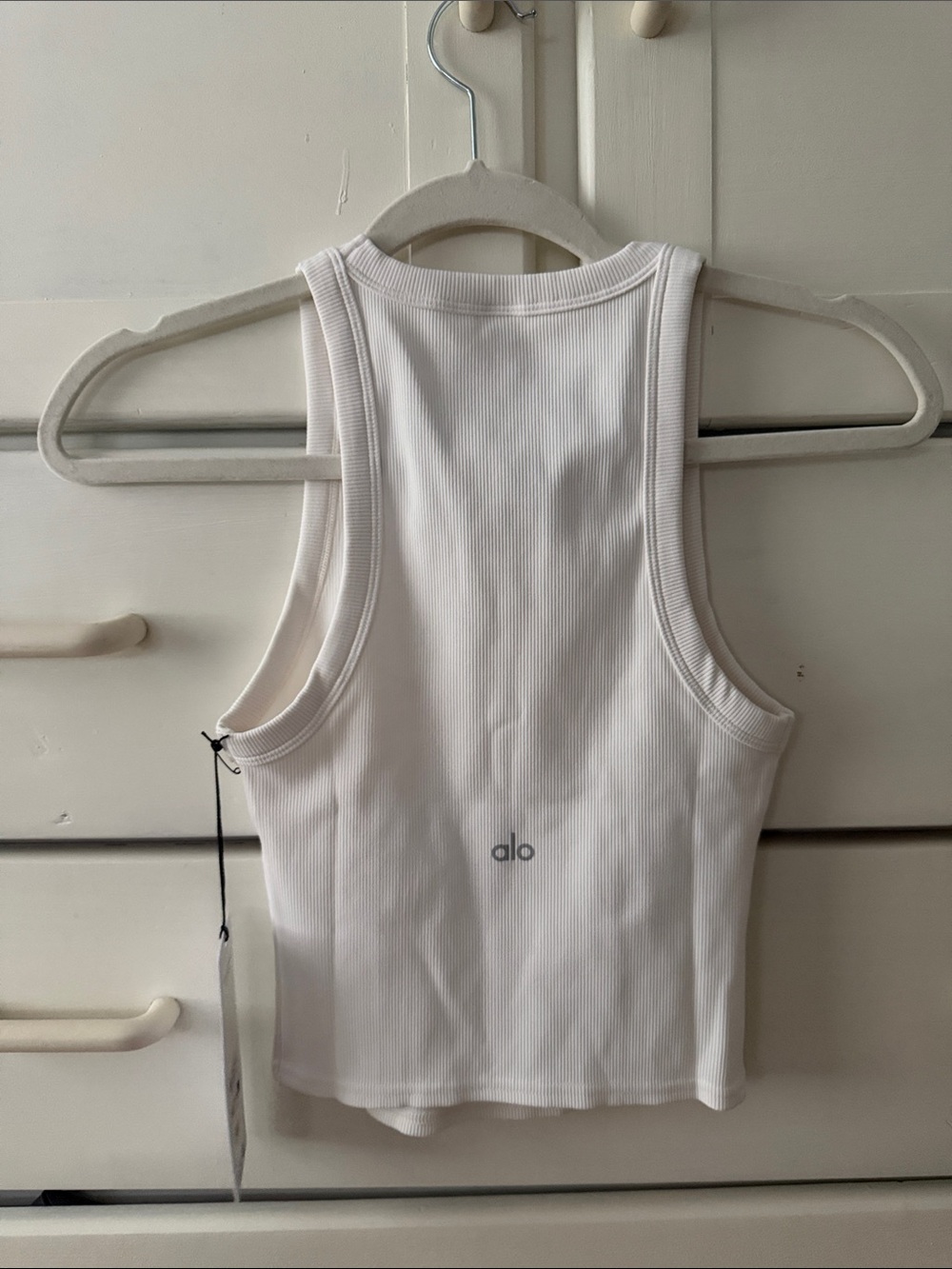 NWT. Alo Goddess Ribbed Go-To Tank - Picture 2 of 6